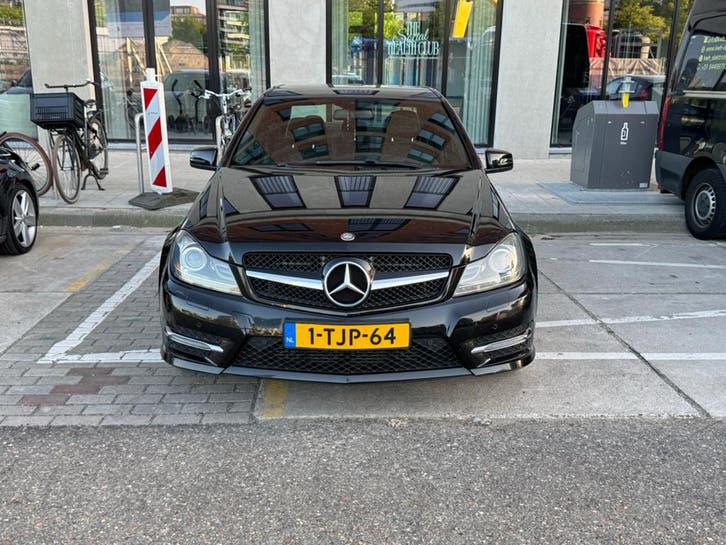 Mercedes-Benz C-Klasse 1.6 C180 Kompr. Sedan AUT 2014 NAP, Auto's, Achterwielaandrijving, 1800 kg, Leder en Stof, Zwart