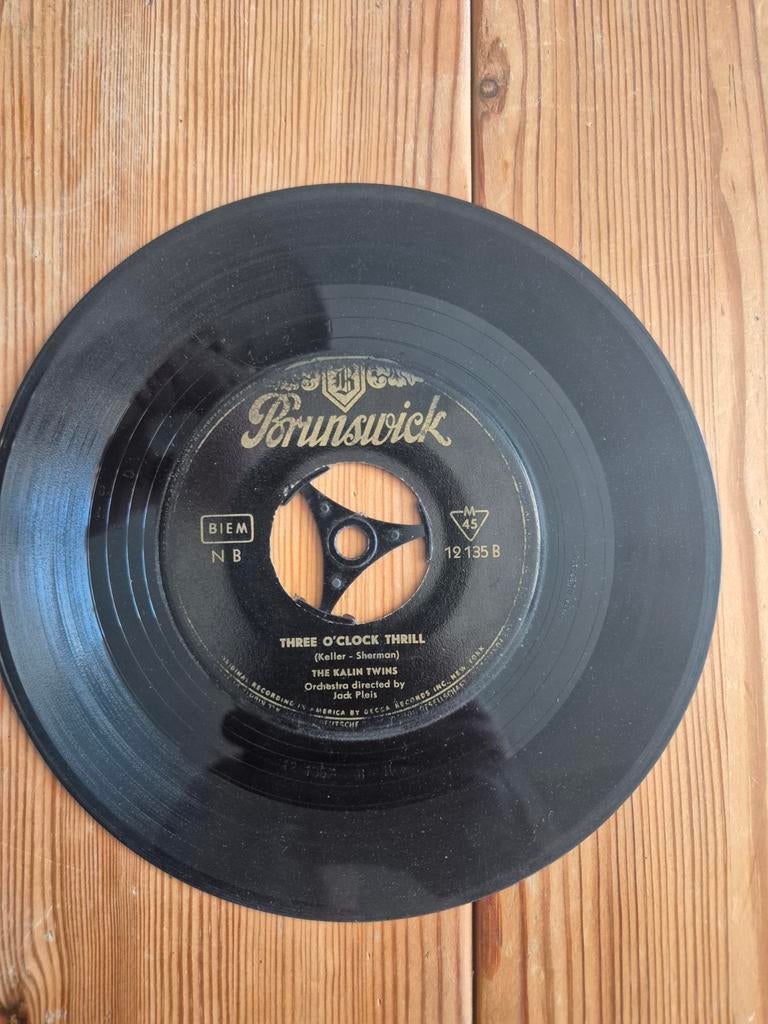 The Kalin Twins - When / Three O'Clock Thrill (Single), Gebruikt, 7 inch, Single, Ophalen of Verzenden