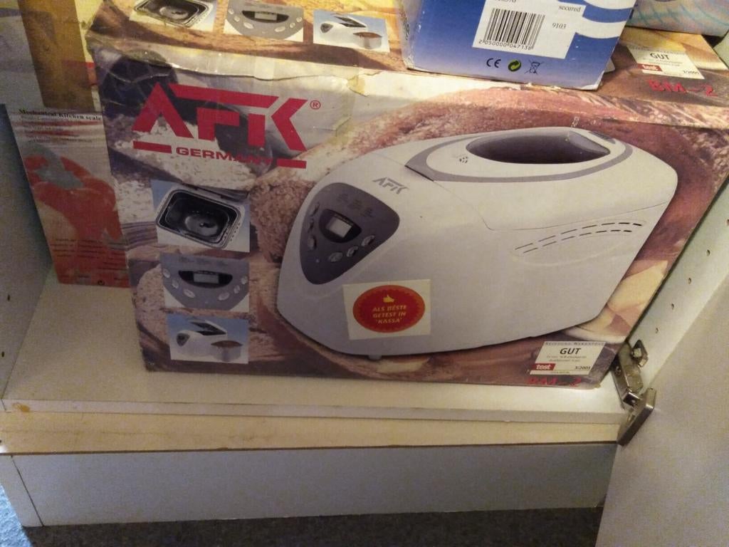 AFK Broodbakmachine - Zo goed als nieuw, Witgoed en Apparatuur, Met timer, Kijkvenster, 800 tot 1200 gram deeg, Ophalen of Verzenden