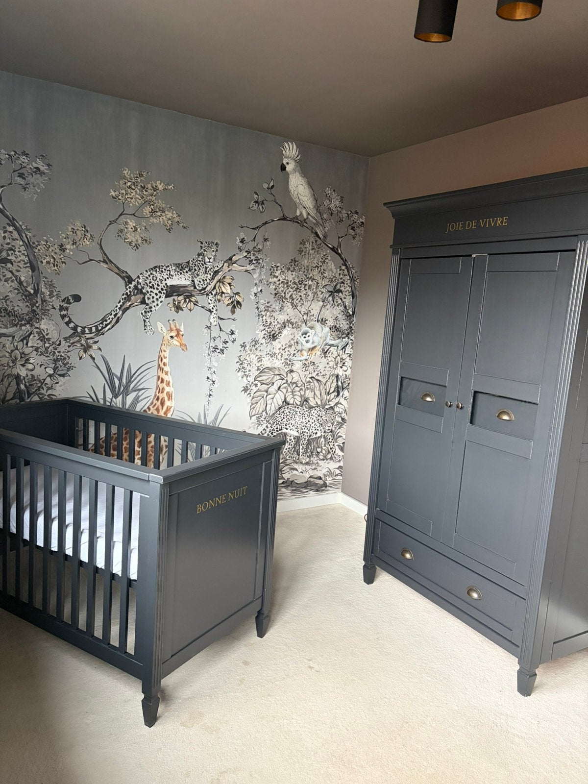 Complete babykamer te koop – bed, commode en kledingkast, Kinderen en Baby's, Ophalen, Gebruikt, Jongetje of Meisje