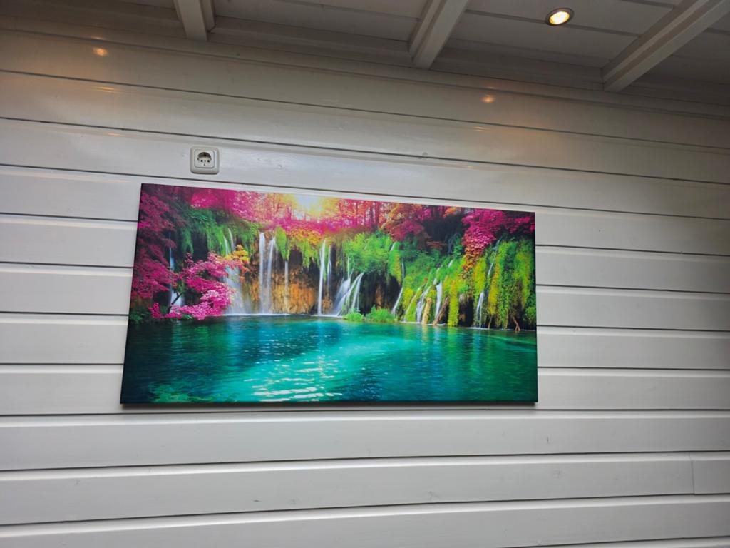 Schilderij waterval en bloemen 120 x 60, Ophalen of Verzenden, Zo goed als nieuw, Schilderij