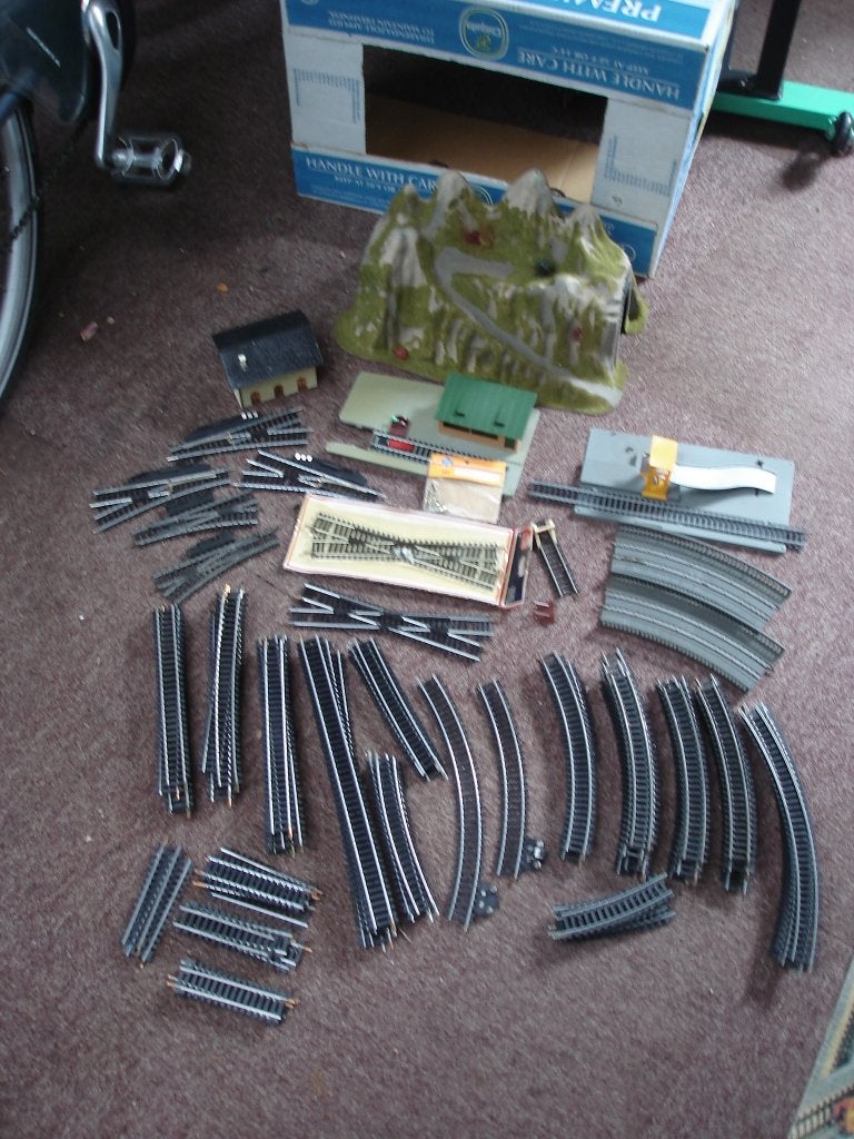 Lot HO rails wissels kruisingen & 2x folder Marklin 1986/87, Ophalen, Wisselstroom, Gebruikt, Rails