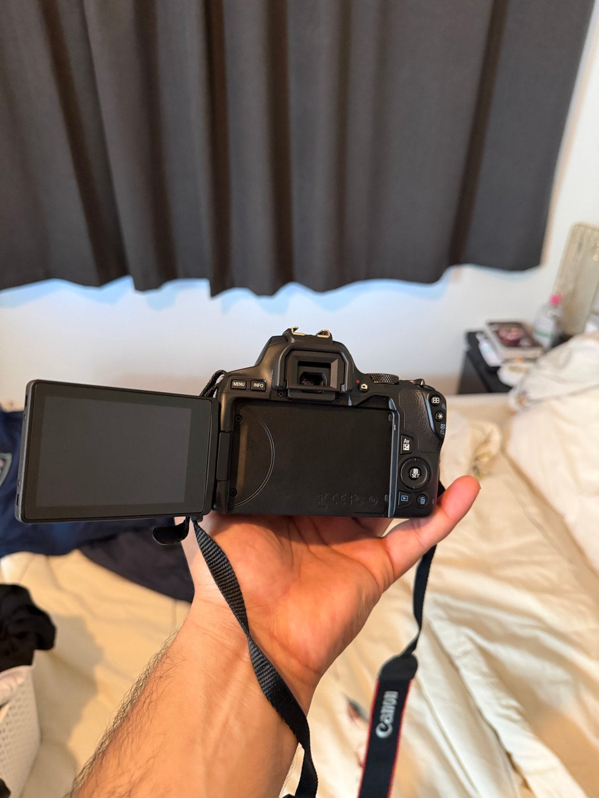 Canon EOS 250D Spiegelreflexcamera met 18-55mm lens, Audio, Tv en Foto, Spiegelreflex, Canon, Zo goed als nieuw, Cameratas