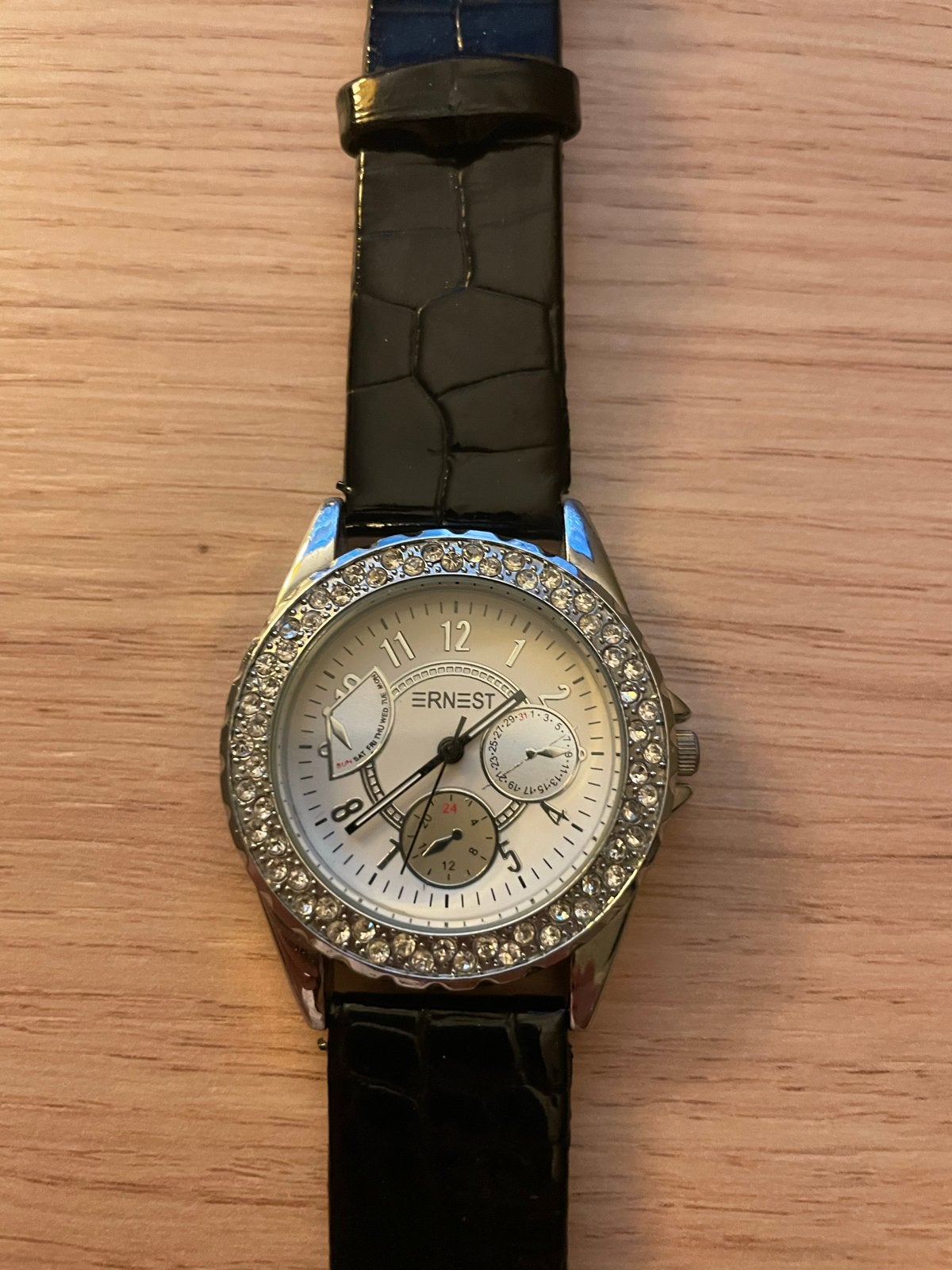 Ernest dameshorloge met strass en leren bandje, Overige merken, Staal, Polshorloge, Ophalen of Verzenden