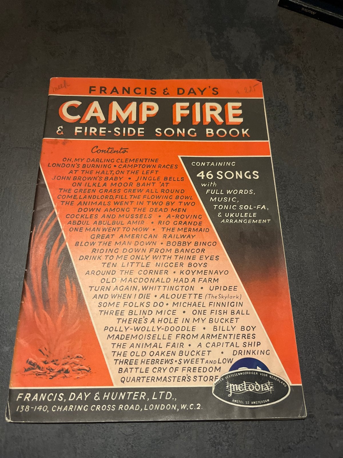 Vintage Francis & Day's Camp Fire & Fireside Songbook 1965, Ophalen of Verzenden, Thema, Populair, Gitaar