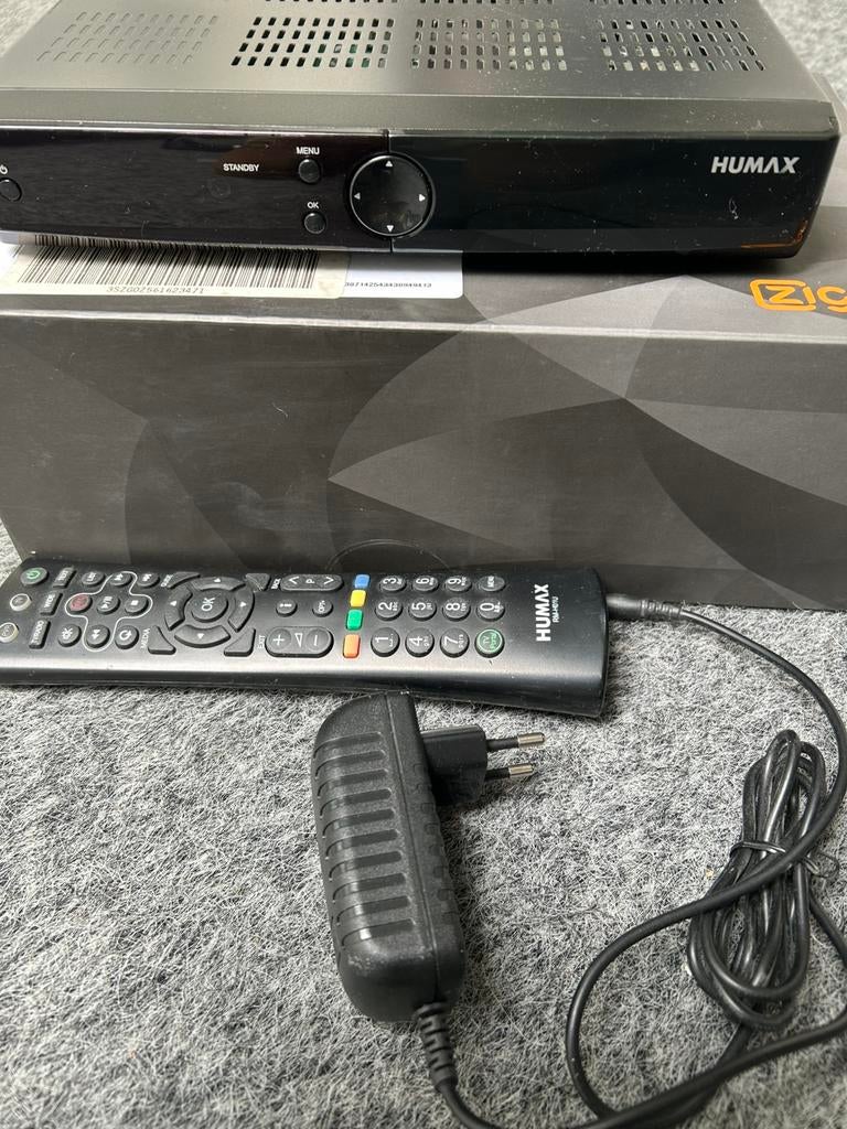 Humax mediabox 5300C/NL Ziggo, Audio, Tv en Foto, Schotelantennes, Ophalen of Verzenden, Zo goed als nieuw, Humax