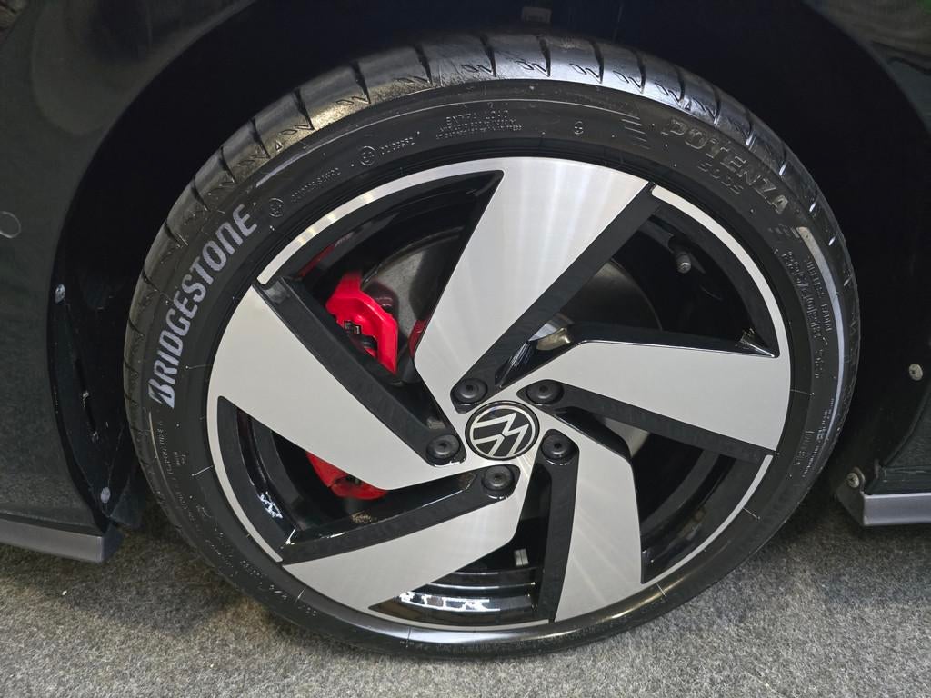 Volkswagen GOLF 1.5 eHybrid GTE Leder "vienna"Led IQ Lights, Auto's, Volkswagen, 77 km/l, 4 cilinders, Parkeerassistent, Zwart