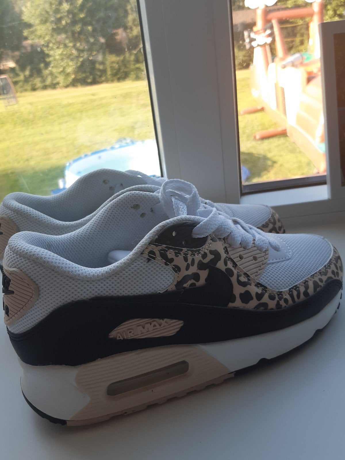 Nike Air Max 90 met luipaardprint, Kleding | Dames, Ophalen, Overige kleuren, Nike, Sneakers of Gympen