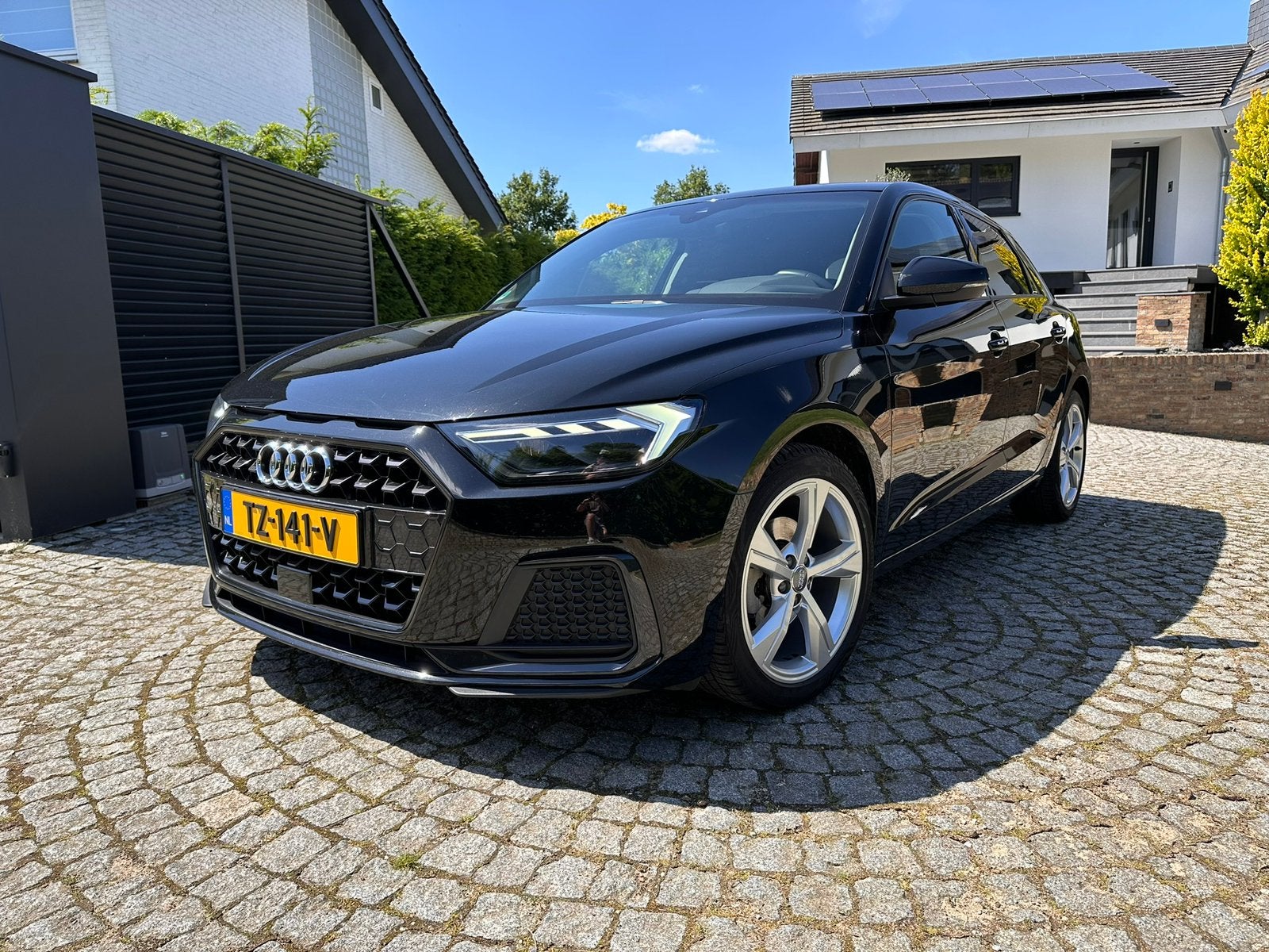 Audi A1 Launch editie - Led Matrix - Camera - PDC - 5drs, Auto's, Audi, Voorwielaandrijving, A1, Zwart, Origineel Nederlands