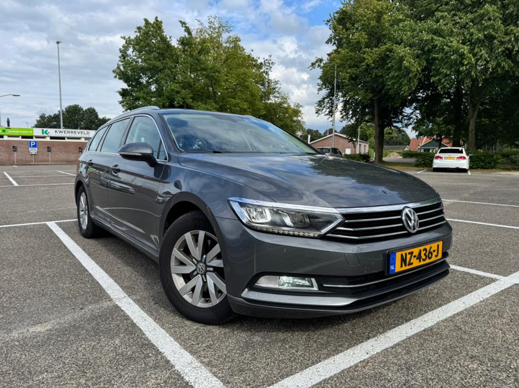 Volkswagen Passat 1.6 TDI 88KW BMT Variant DSG 2017 Grijs, 4 cilinders, Origineel Nederlands, Diesel, Te koop
