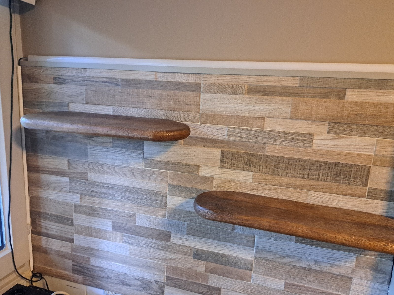 wand  schapjes, Minder dan 25 mm, Ophalen of Verzenden, Plank, Minder dan 200 cm