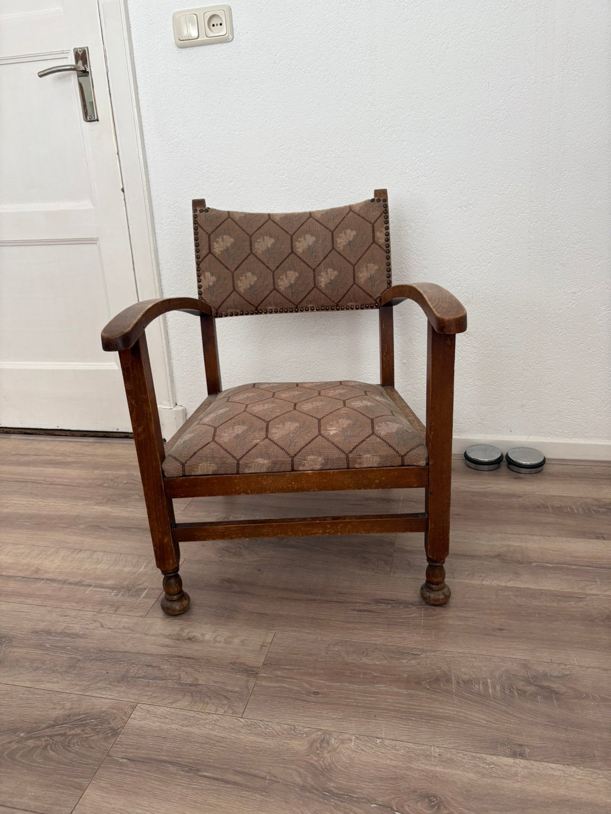 Leuk oud klein stoeltje, Antiek en Kunst, Antiek | Meubels | Stoelen en Banken, Ophalen