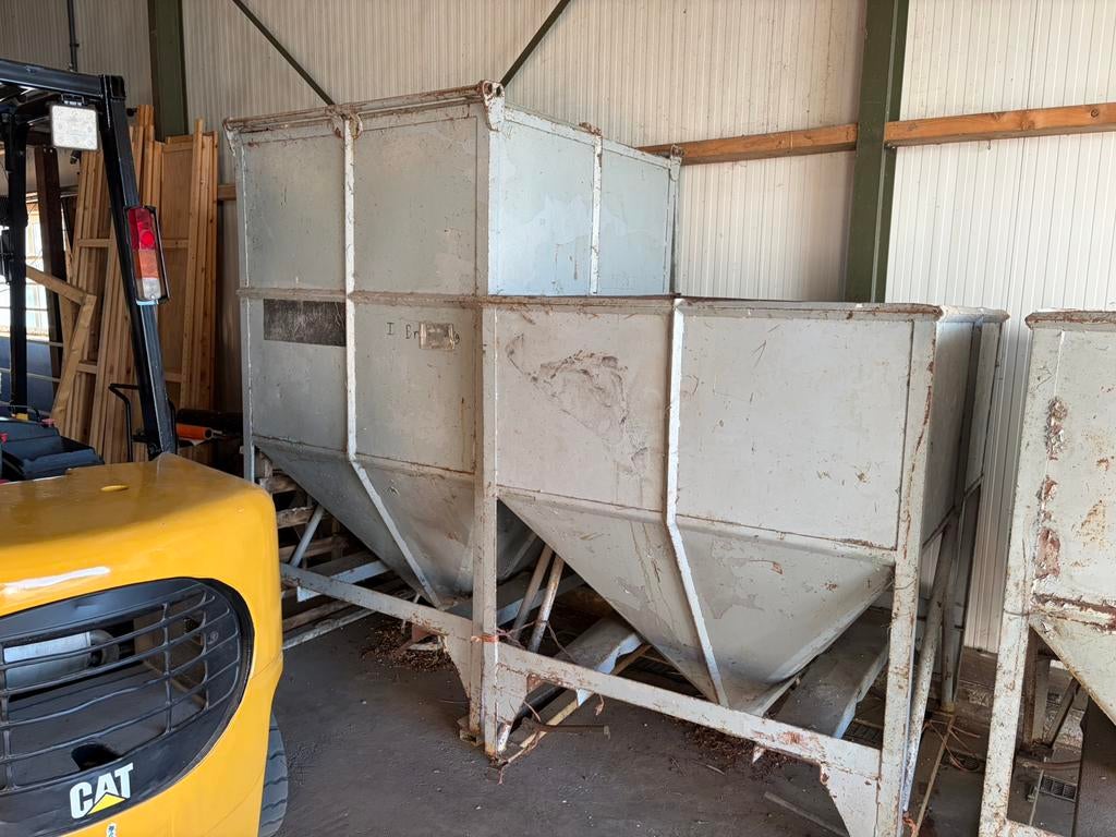 3 silos, Dieren en Toebehoren, Ophalen, Vee