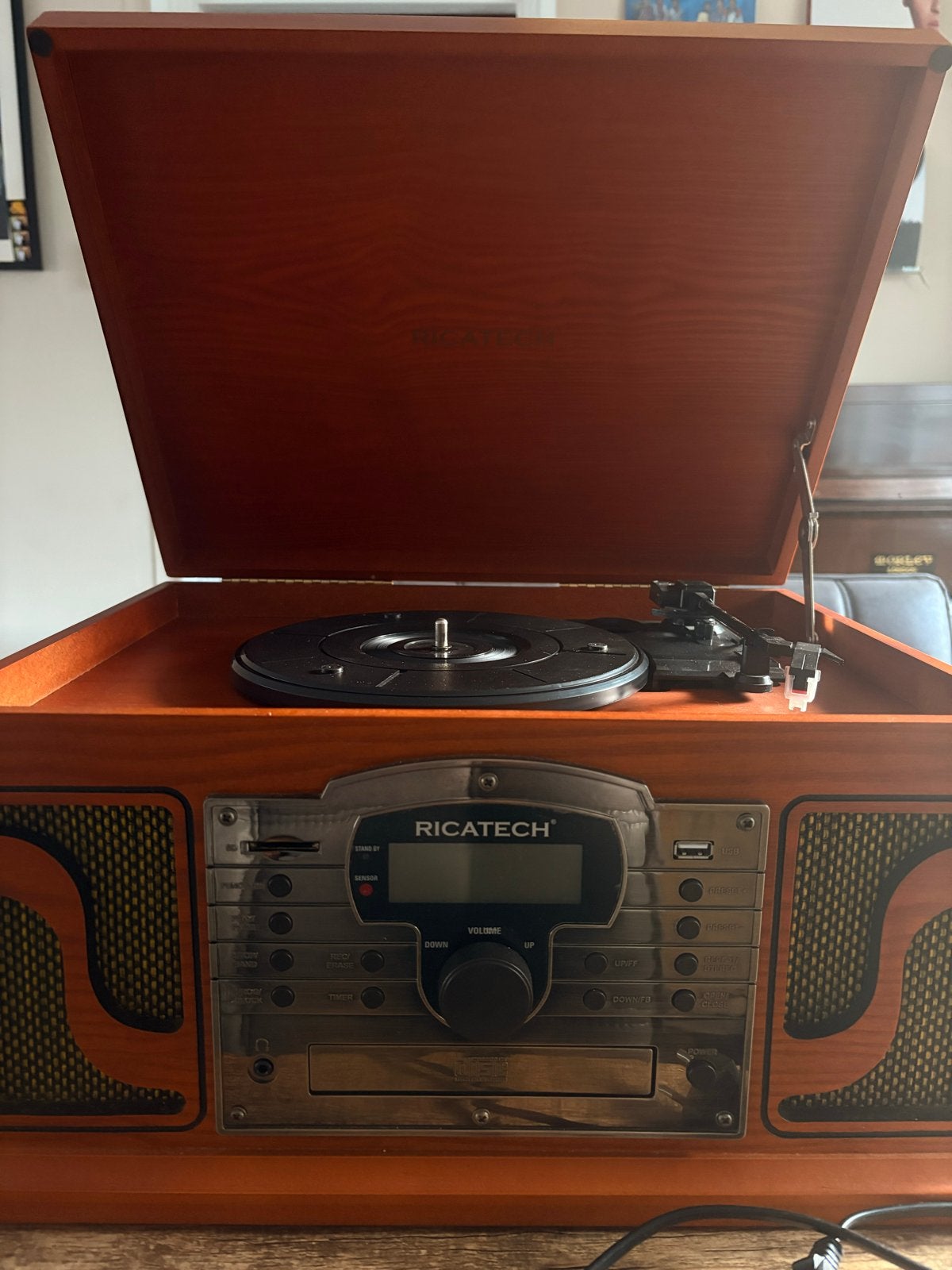 Ricatech RMC250 6-in-1 Muziekcenter - Platenspeler & Meer, Ophalen, Gebruikt, Overige merken, USB-aansluiting