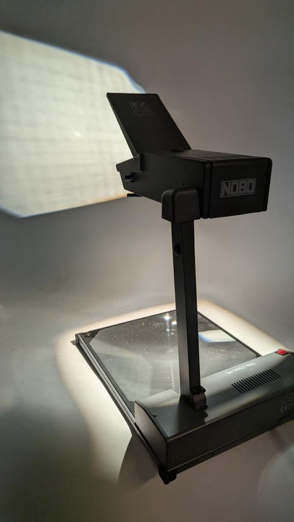 Nobo Overheadprojector met draagtas, Ophalen of Verzenden