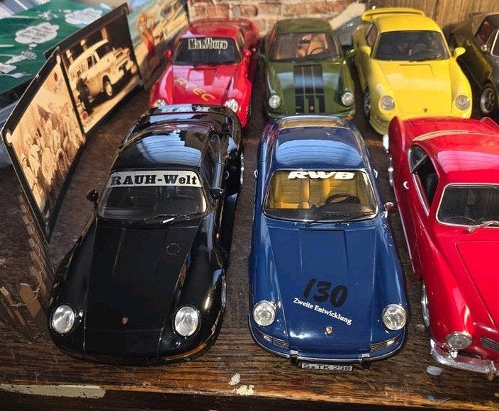 Porsche div modellen div merken 1/18, Hobby en Vrije tijd, Modelauto's | 1:18, Ophalen of Verzenden, Zo goed als nieuw, Auto, Overige merken