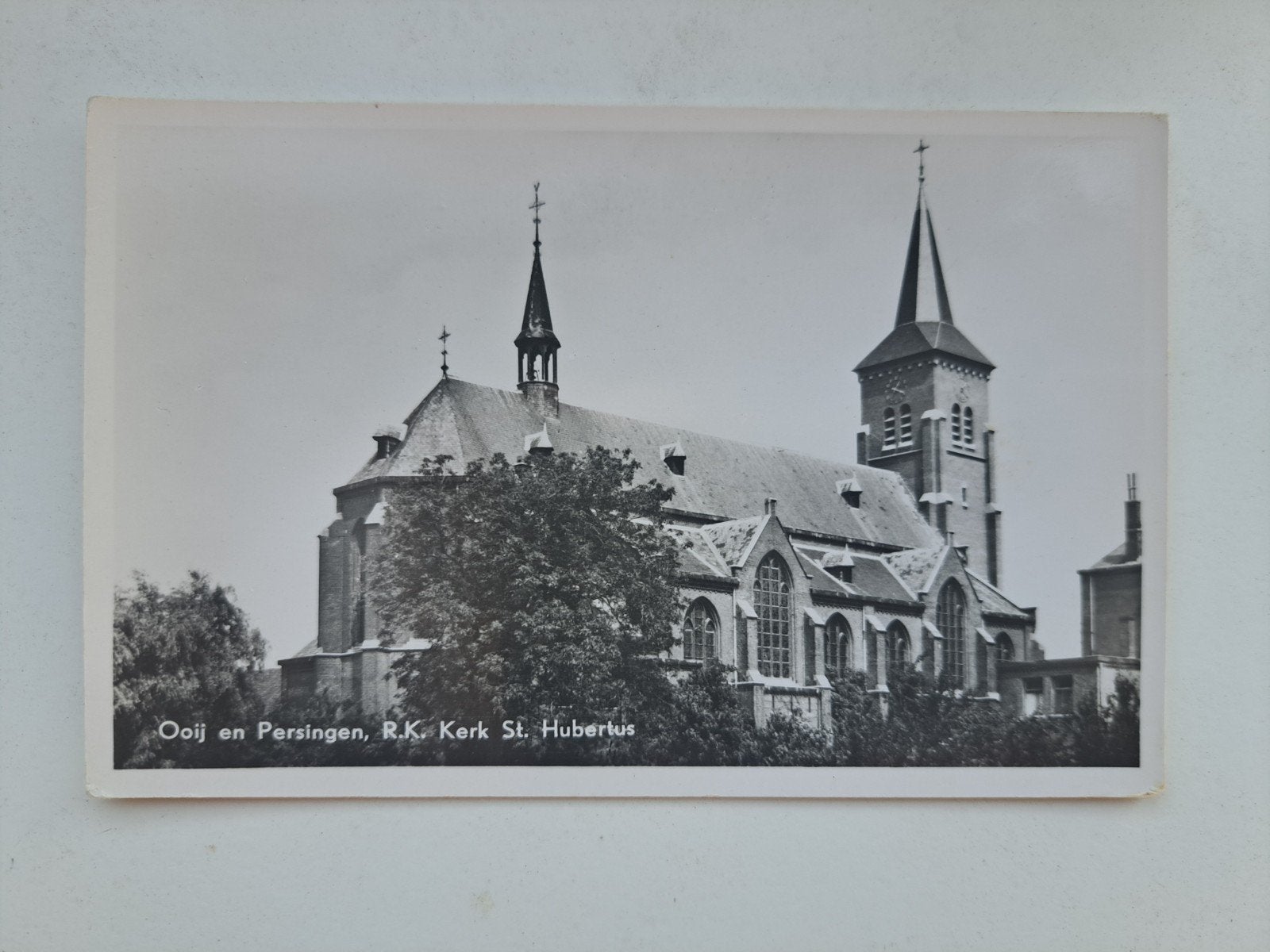 Ooij en Persingen, R.K. Kerk St. Hubertus, Ophalen of Verzenden, 1940 tot 1960, Gelopen, Gelderland