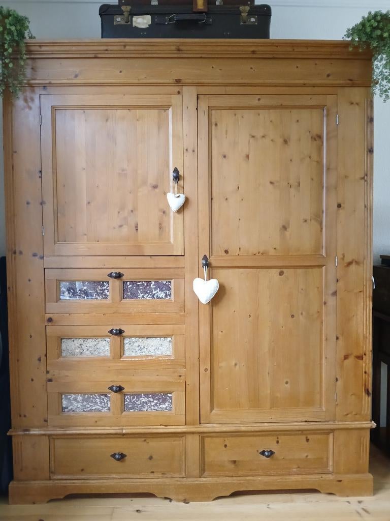 Kast oudgrenen, Ophalen