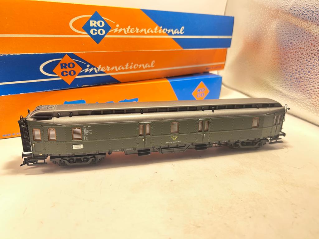 Roco 4293 postwagon, Hobby en Vrije tijd, Modeltreinen | H0, B, Gelijkstroom, A, Wagon