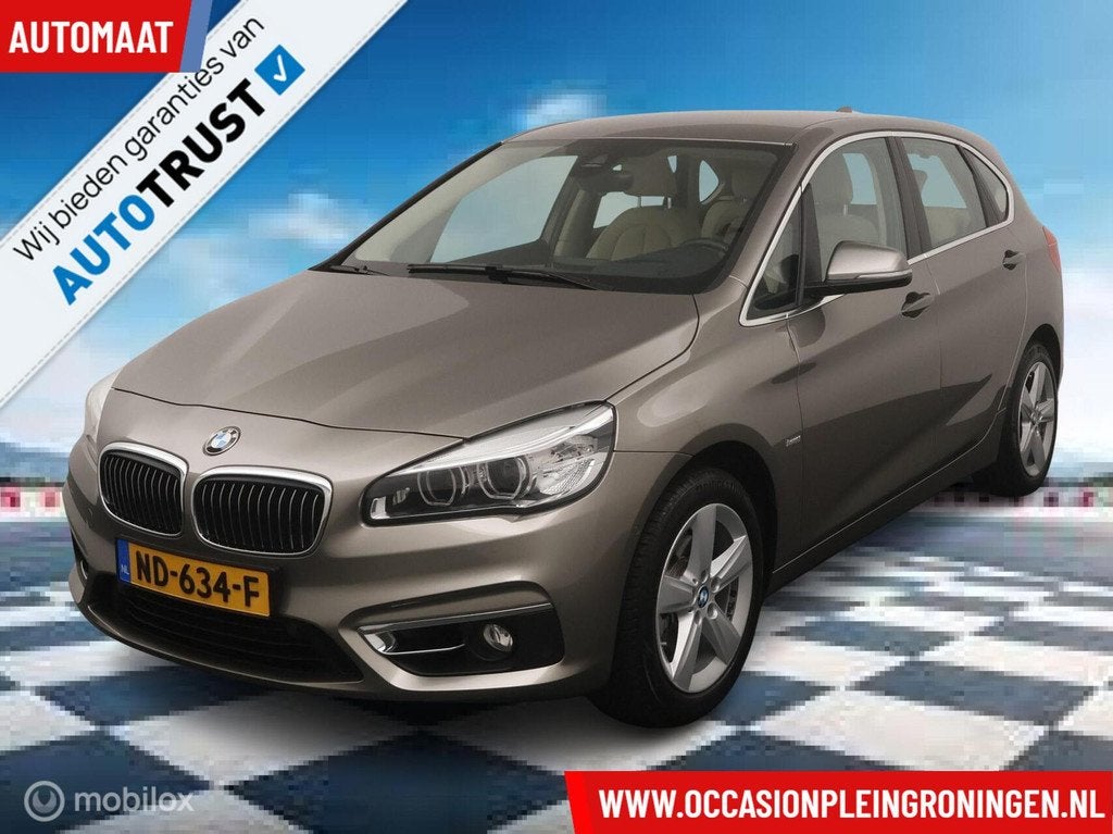 BMW 2-serie Active Tourer 218i Centennial High Executive, Auto's, BMW, 1345 kg, 136 pk, Gebruikt, Euro 6