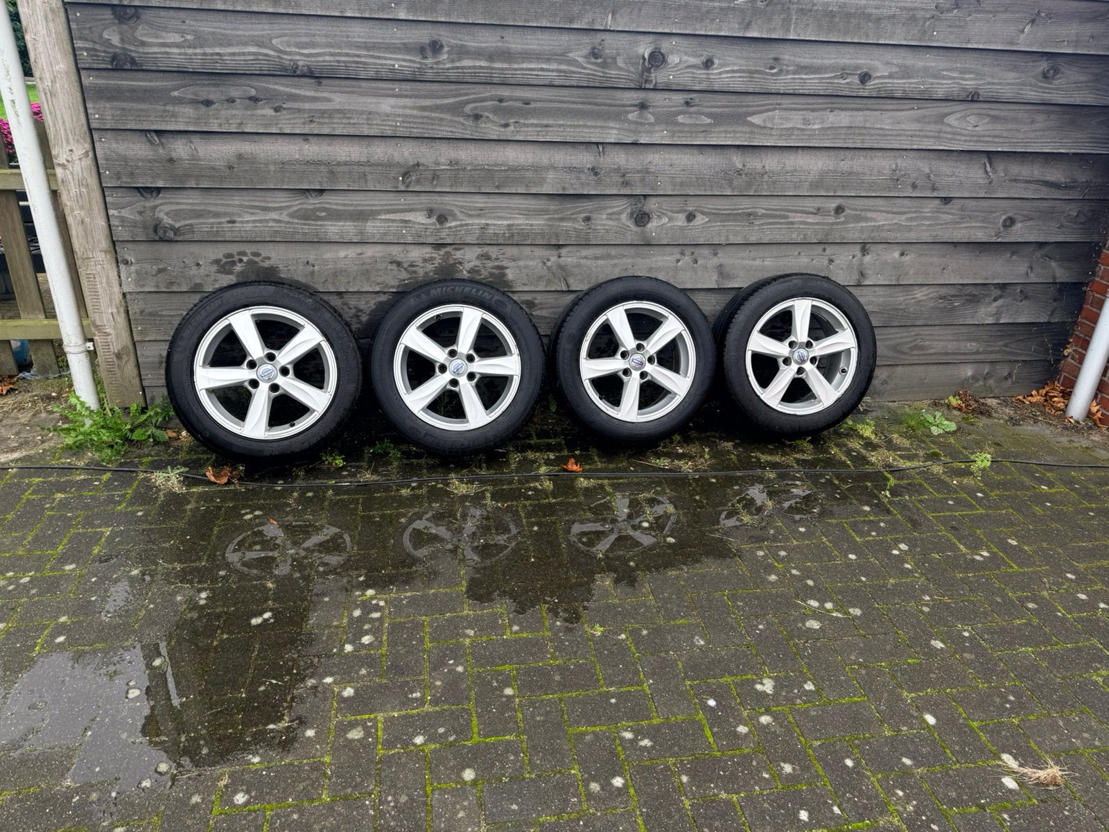 Originele Volvo 16” lichtmetalen velgen – set van 4 – 5x108, Ophalen, Zo goed als nieuw
