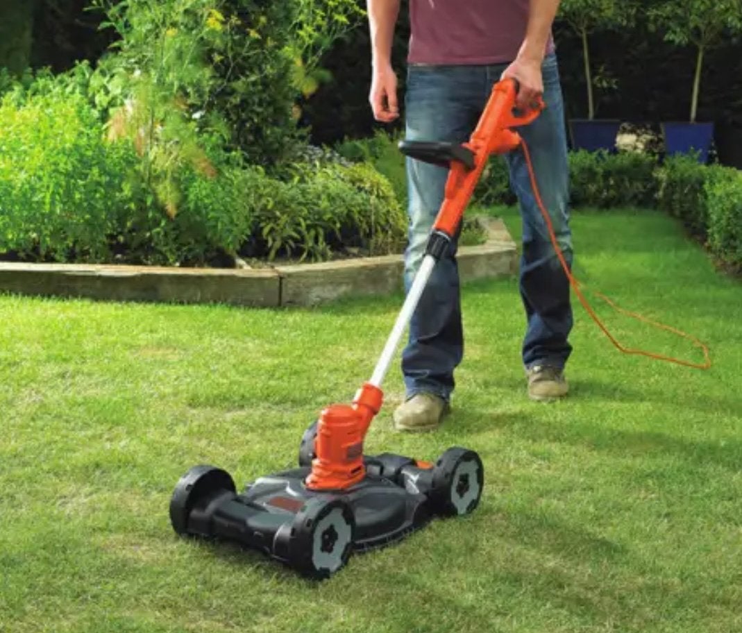 BLACK+DECKER elektrische trimmer, Ophalen, Zo goed als nieuw