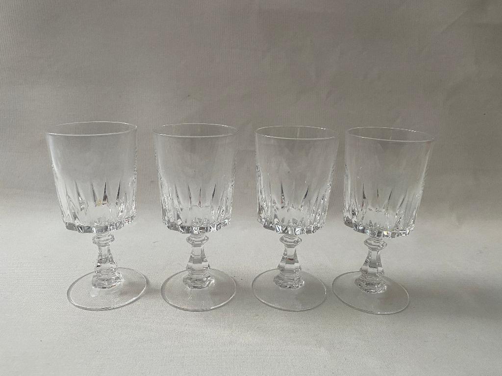 Set van 4 Kristallen kleine wijnglazen Cristal D'Arques, Verzamelen, Ophalen, Gebruikt, Overige typen