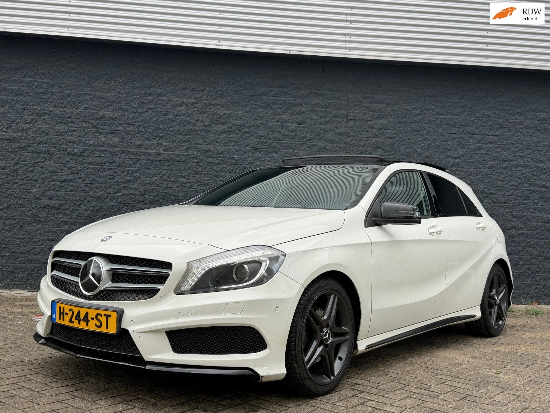 Mercedes-Benz A-klasse A180 CDI AMG/PANO/AUTOMAAT, Euro 5, Gebruikt, 4 cilinders, 1796 cc