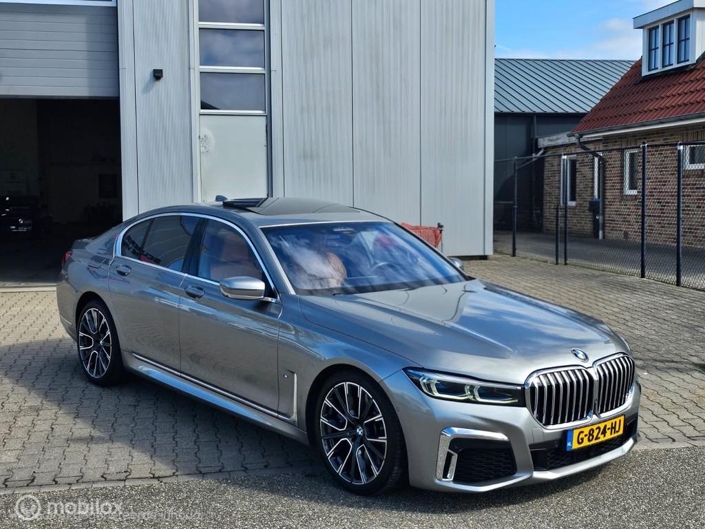 BMW 745e High Executive M-pakket/HK/Pano/4w best/softclose, Automaat, Gebruikt, Euro 6, 394 pk