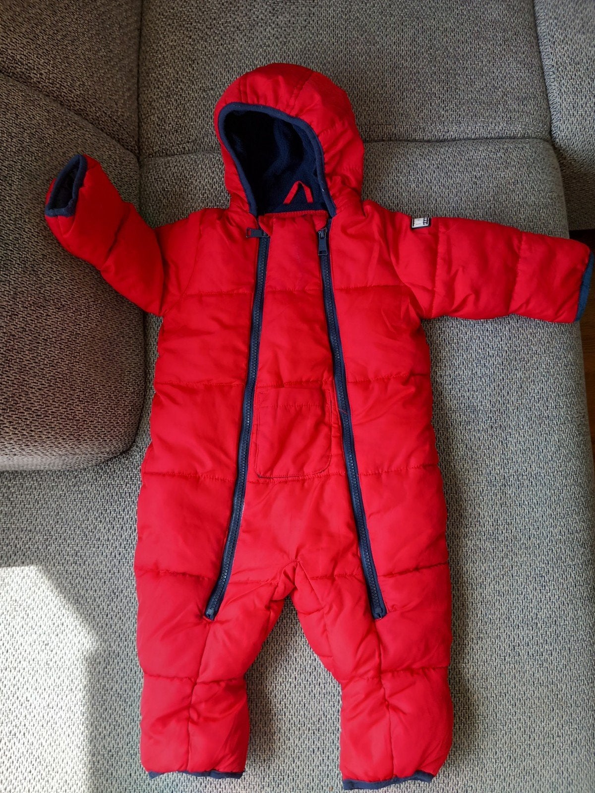 DKNY jeans winterpakje 74/80, Jongetje of Meisje, Ophalen of Verzenden, Zo goed als nieuw, Pakje