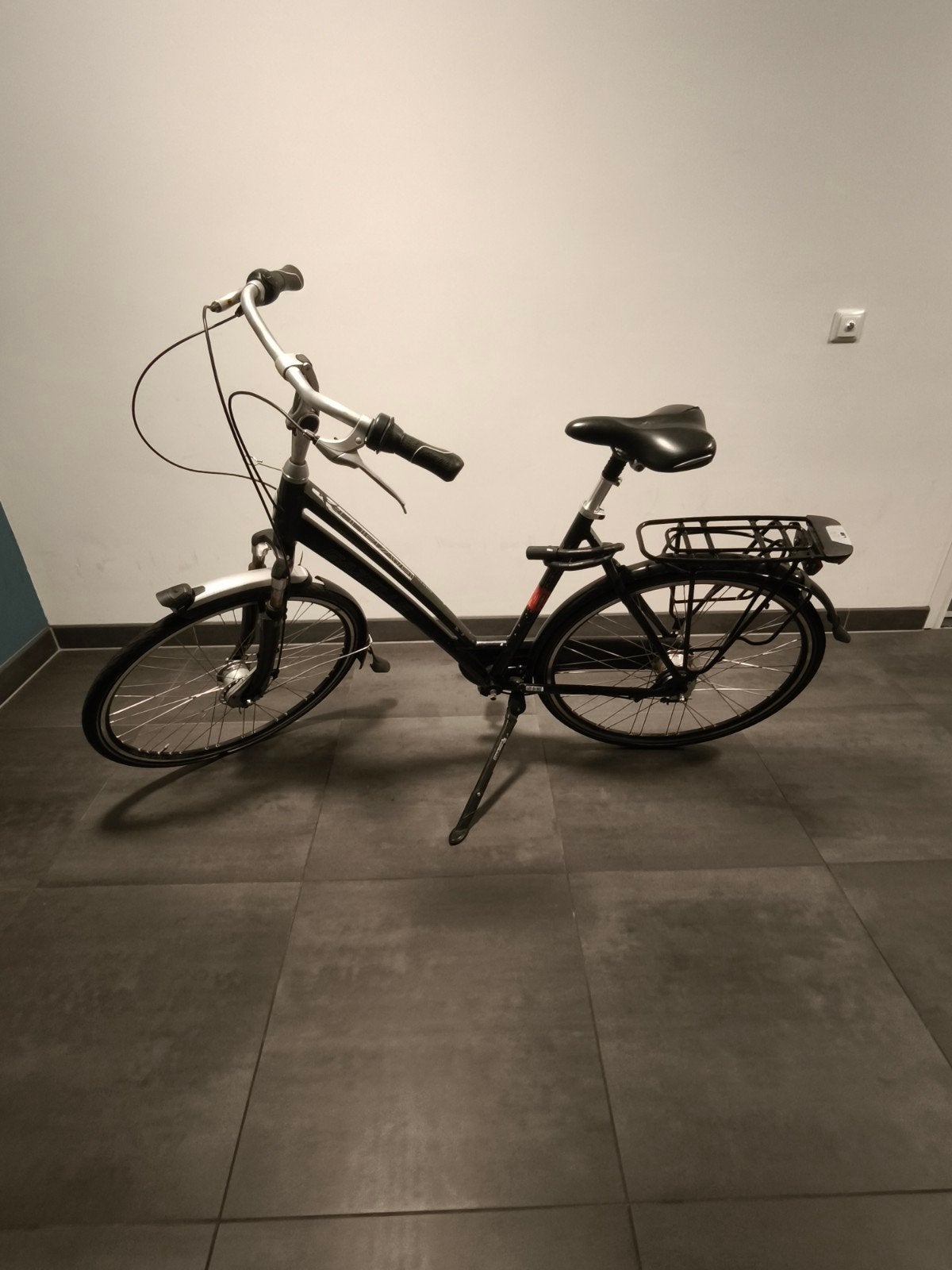 Gazelle Chamonix Plus damesfiets - linker pedaal ontbreekt, Fietsen en Brommers, Fietsen | Dames | Damesfietsen, Ophalen, Velgrem