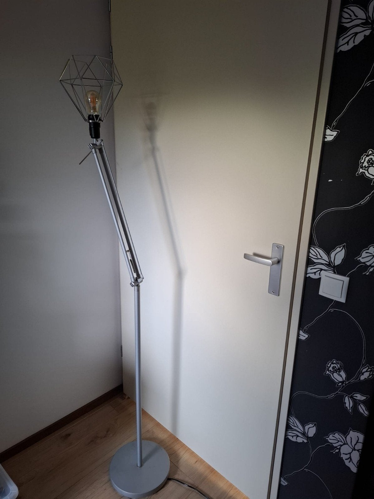 Moderne vloerlamp met geometrische kap, Ophalen, Gebruikt, Modern, Industrieel, E27 (groot)