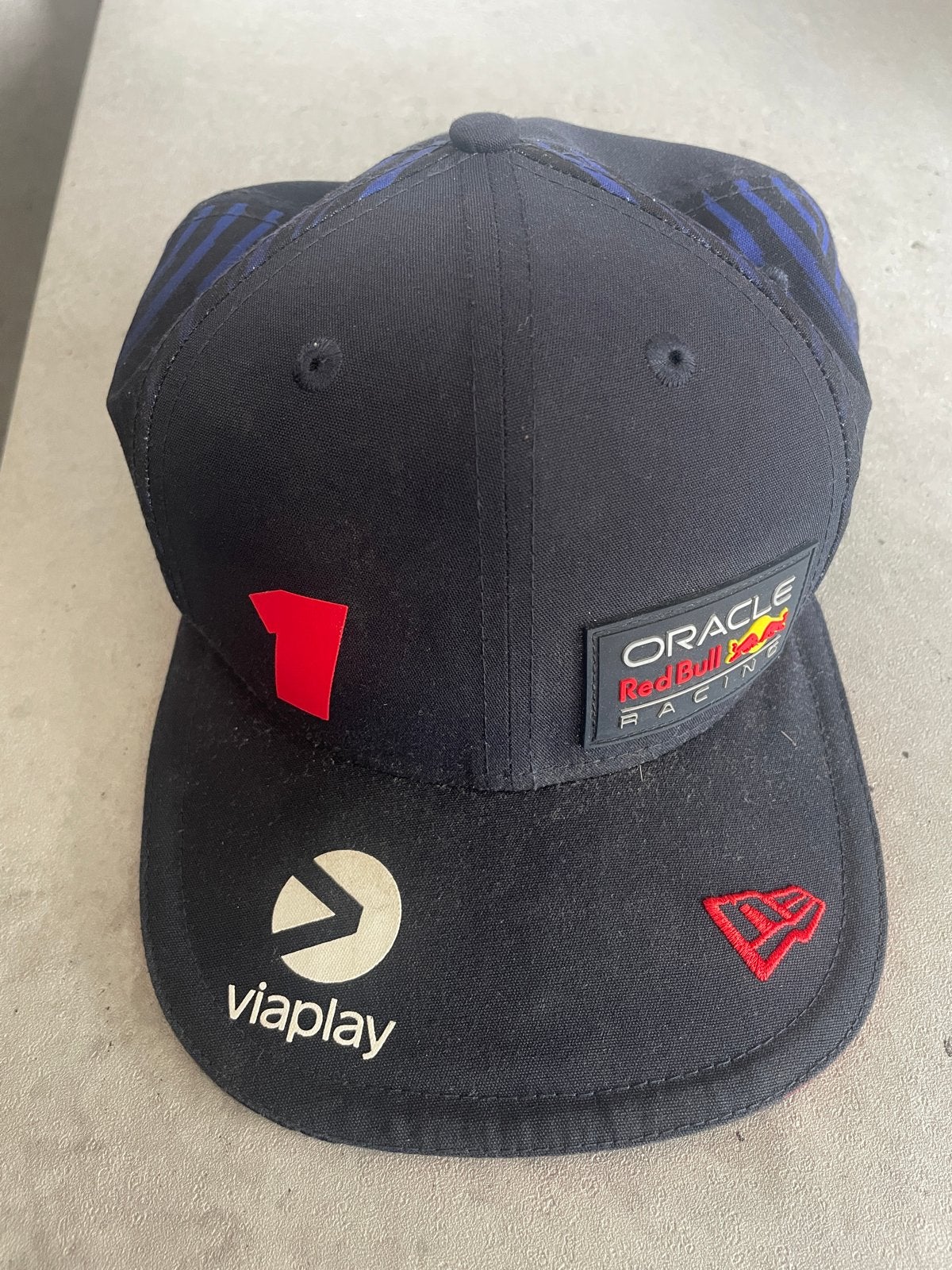 Red Bull Racing Max Verstappen pet, Ophalen of Verzenden, Nieuw, One size fits all, Pet