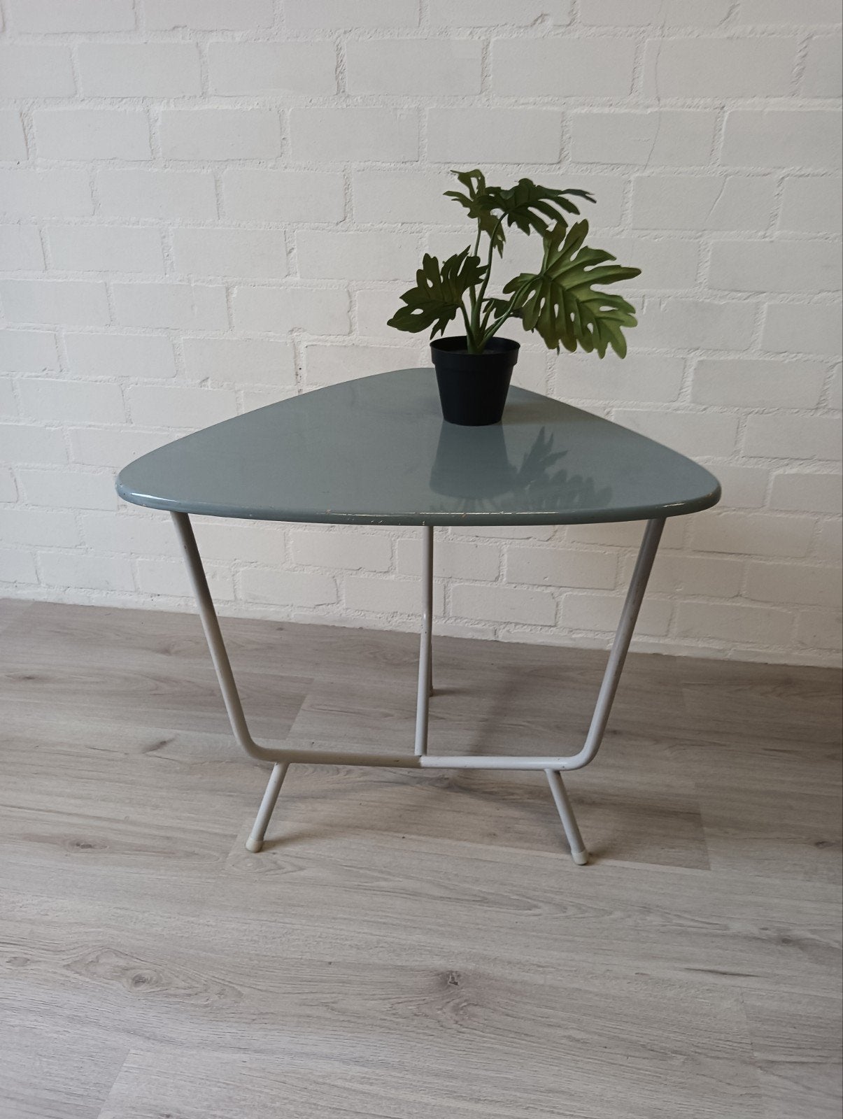Rietveld voor Auping Vintage bijzettafel, Huis en Inrichting, Gebruikt, Vintage, Mid-century modern, Metaal of Aluminium, 55 tot 75 cm