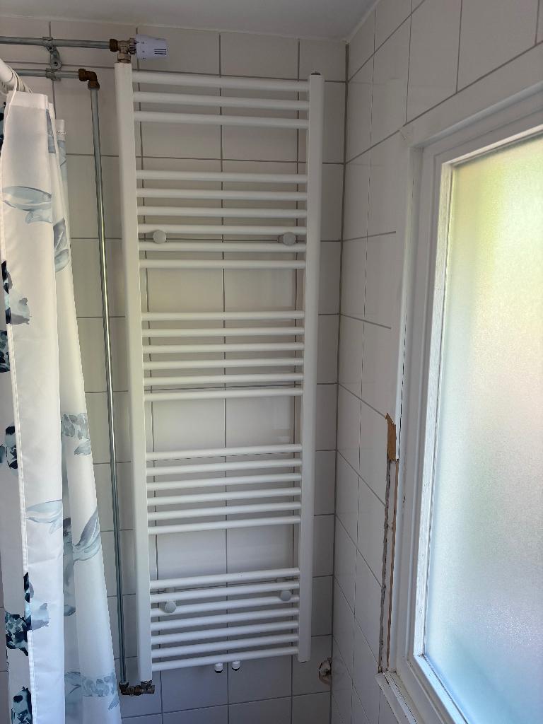 Badkamer radiator handdoek radiator, Doe-het-zelf en Verbouw, Verwarming en Radiatoren, Ophalen, Radiator, Minder dan 60 cm, Zo goed als nieuw