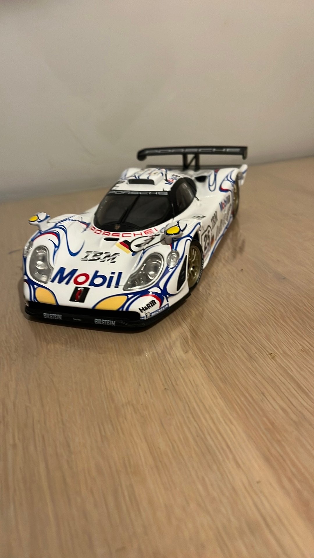 Porsche 911 GT1 (1998), Hobby en Vrije tijd, Ophalen, Zo goed als nieuw, Maisto