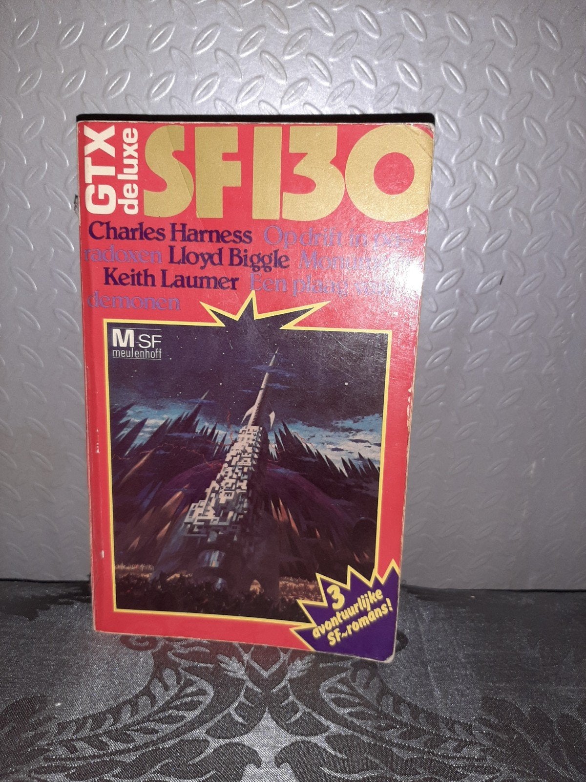SF 130: Op Drift  Paradoxen, Monument, Een Plaag van Demone, Ophalen of Verzenden, Gelezen, Charles Harness, Lloyd Biggle, Keith Laumer