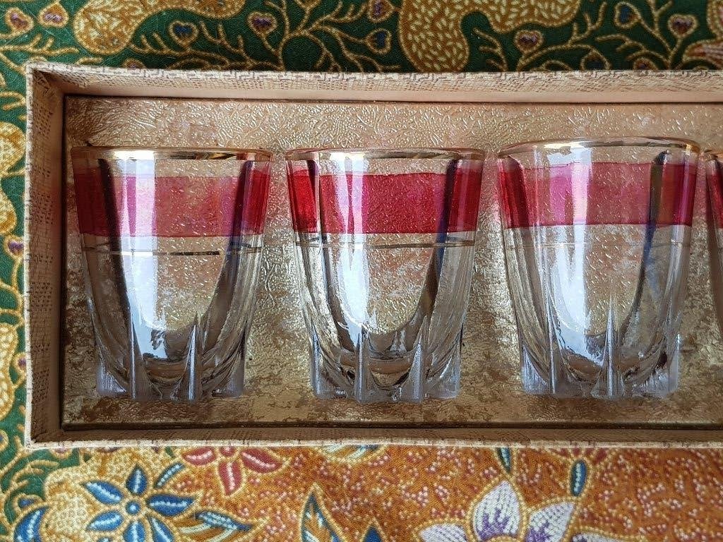 Zes oude vintage borrelglaasjes uit Frankrijk in de doos., Antiek en Kunst, Ophalen of Verzenden