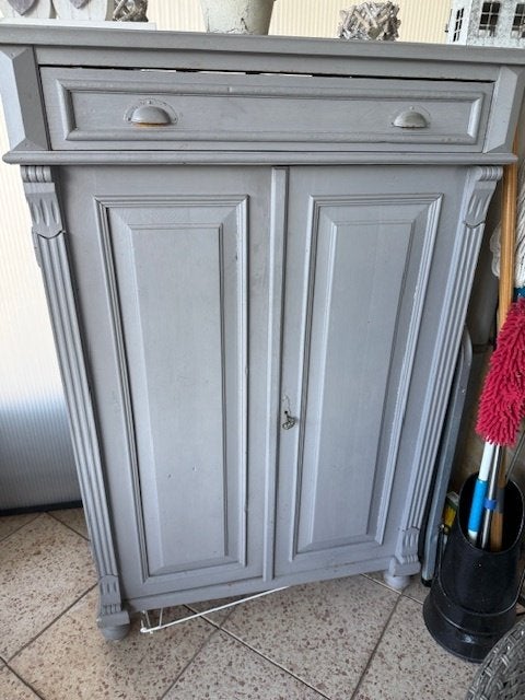 Prachtige brocante antiek grenen meidenkast, Ophalen