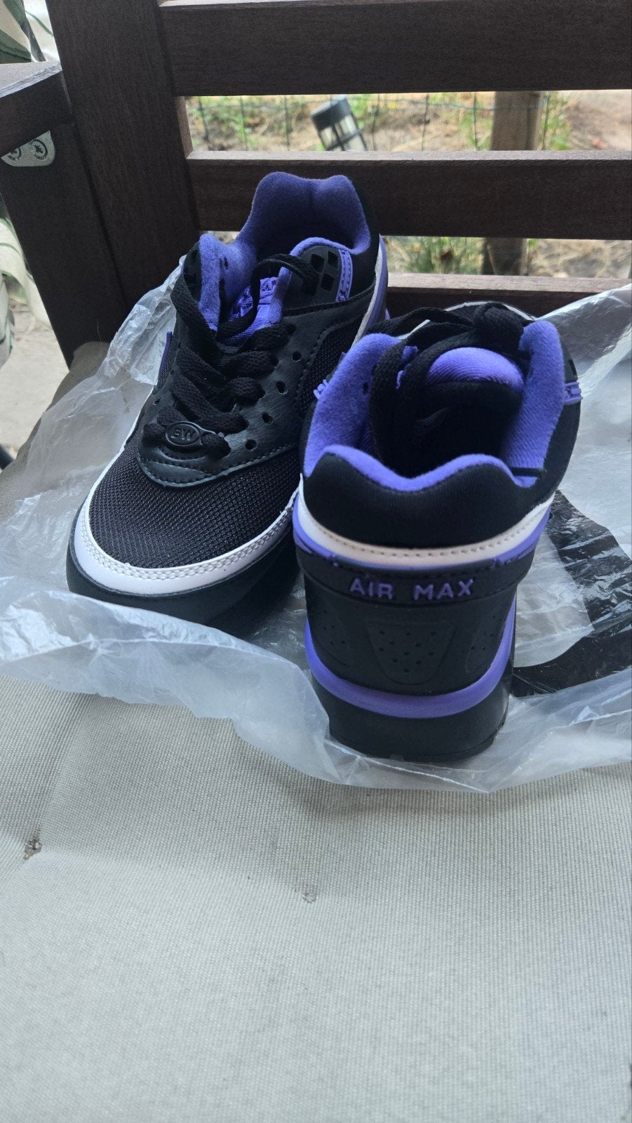 Nike Air Max sneakers maat 36, Ophalen, Meisje, Sportschoenen, Nieuw