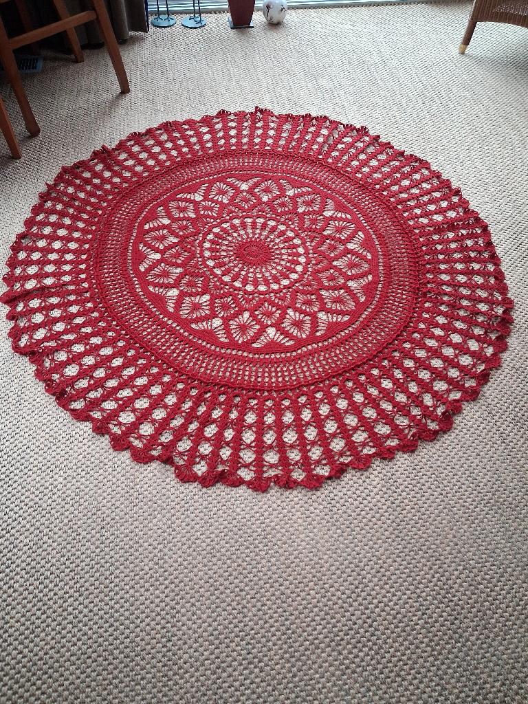 Gehaakt rond kleed, Ophalen of Verzenden, Gebruikt, Rond, Binnen