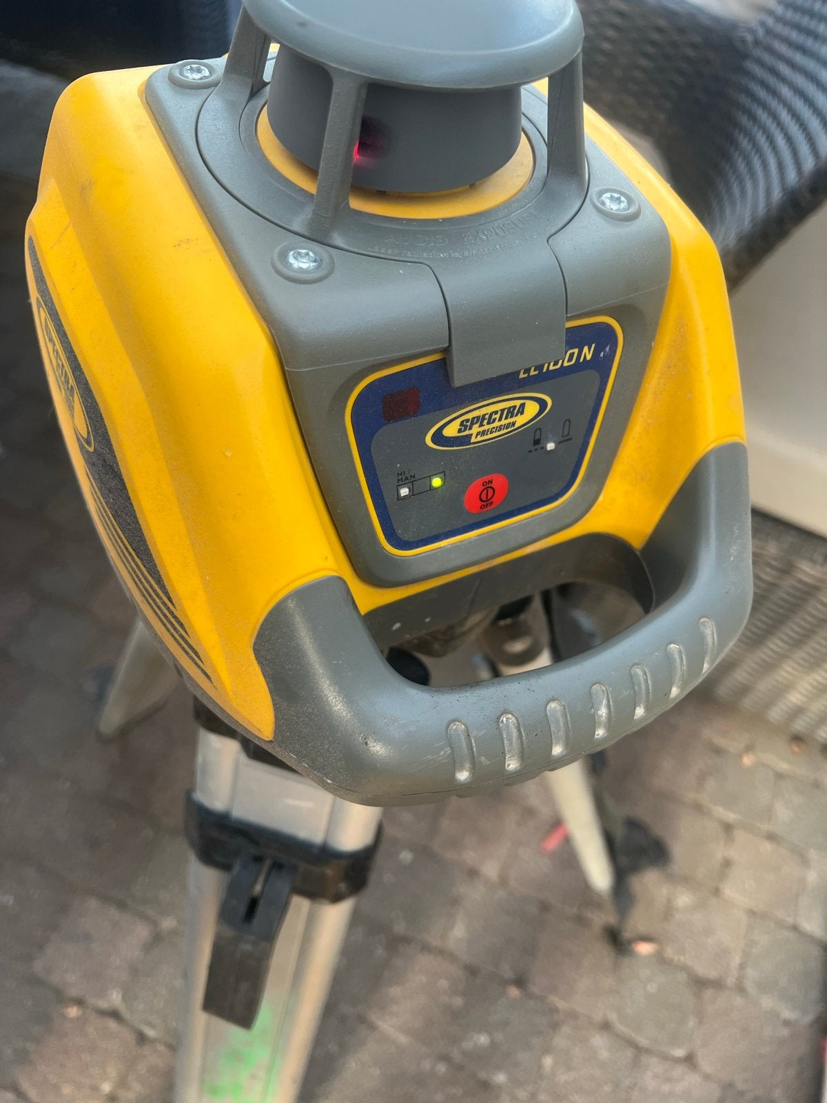 Spectra Precision Laser LL100N met statief en ontvanger, Ophalen, Gebruikt, Licht