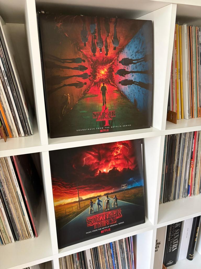 Stranger Things soundtrack vinyl, Ophalen of Verzenden, Zo goed als nieuw, 12 inch