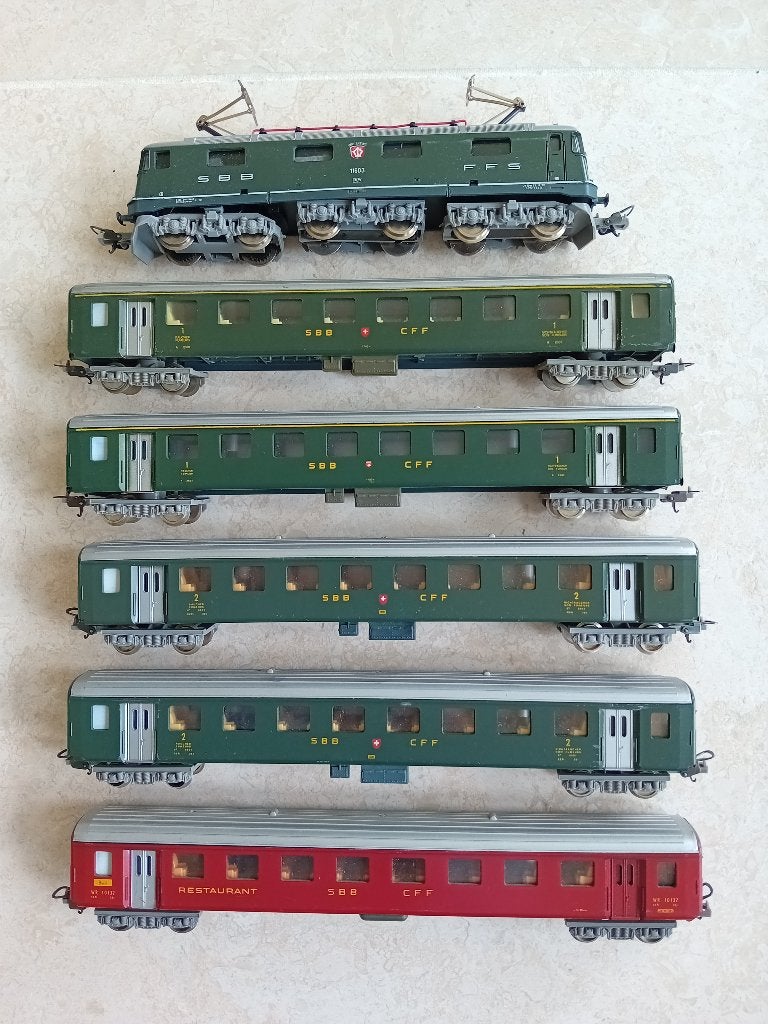 H0#459 ~ Locomotief Lima 8051, + 5 rijtuigen oa 2501., Gebruikt, Ophalen of Verzenden, Lima, Gelijkstroom