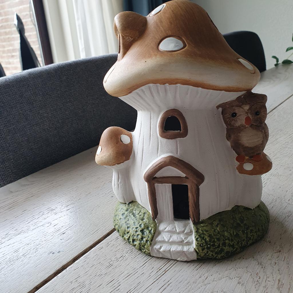 Beelden paddenstoelen, Ophalen of Verzenden, Zo goed als nieuw, Dier