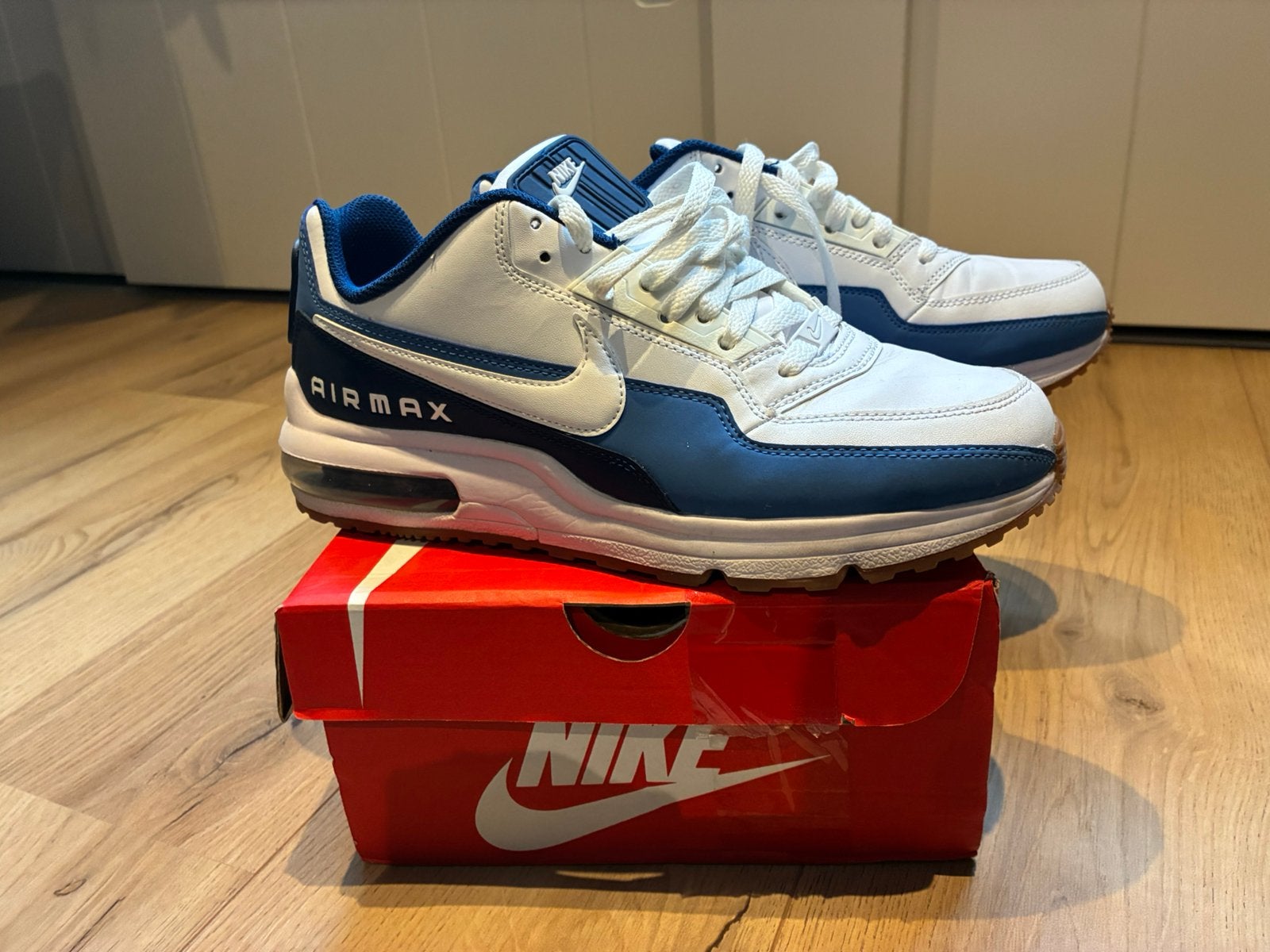 Nike air max LTD3 White / Coastal Blue maat 43, Blauw, Ophalen of Verzenden, Sneakers of Gympen, Zo goed als nieuw