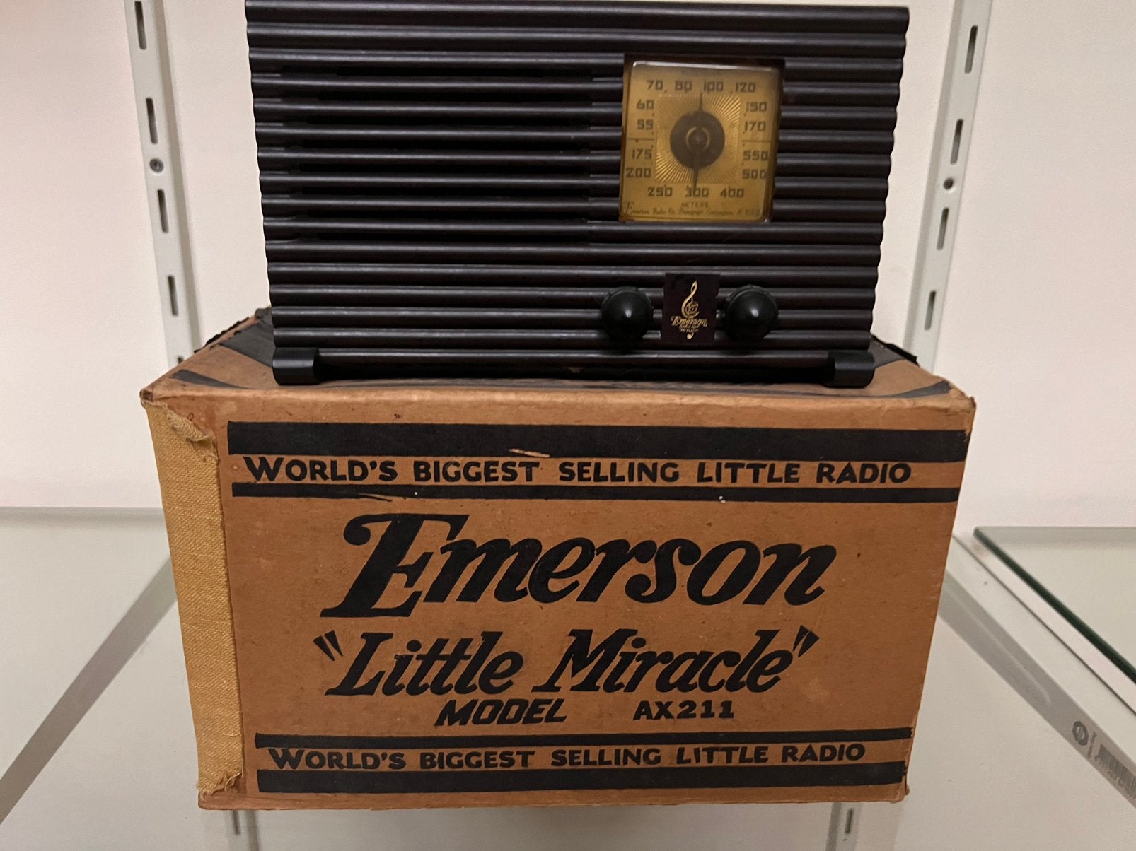 Emerson AX211 "Little Miracle" Art-Deco radio uit 1938, Ophalen of Verzenden