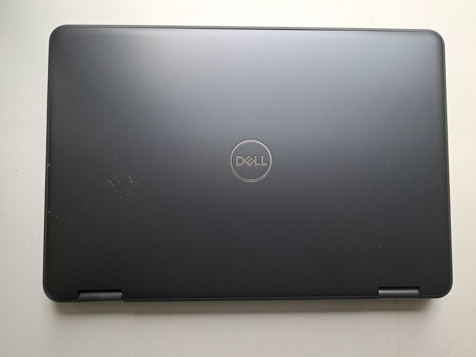 Dell Latitude 3190 2-in-1 Touchscreen Laptop 128 GB, Gebruikt, 11 inch, Met touchscreen, Ophalen of Verzenden