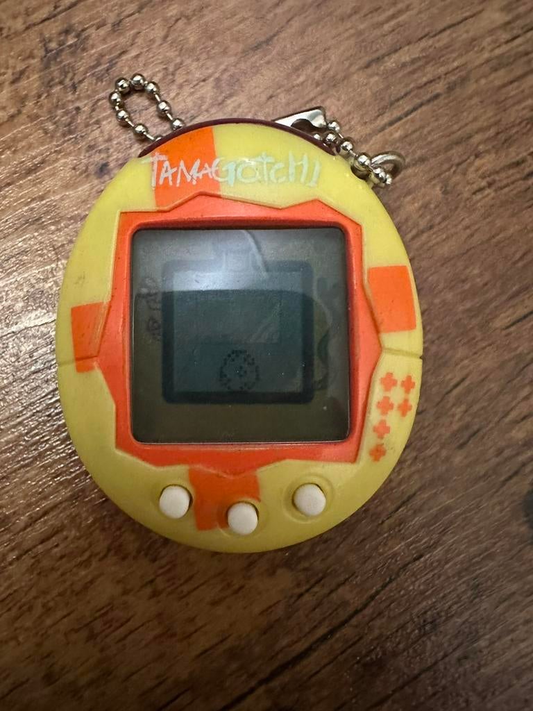 Tamagotchi Connection V2 Europees Customized, Verzamelen, Ophalen of Verzenden, Gebruikt