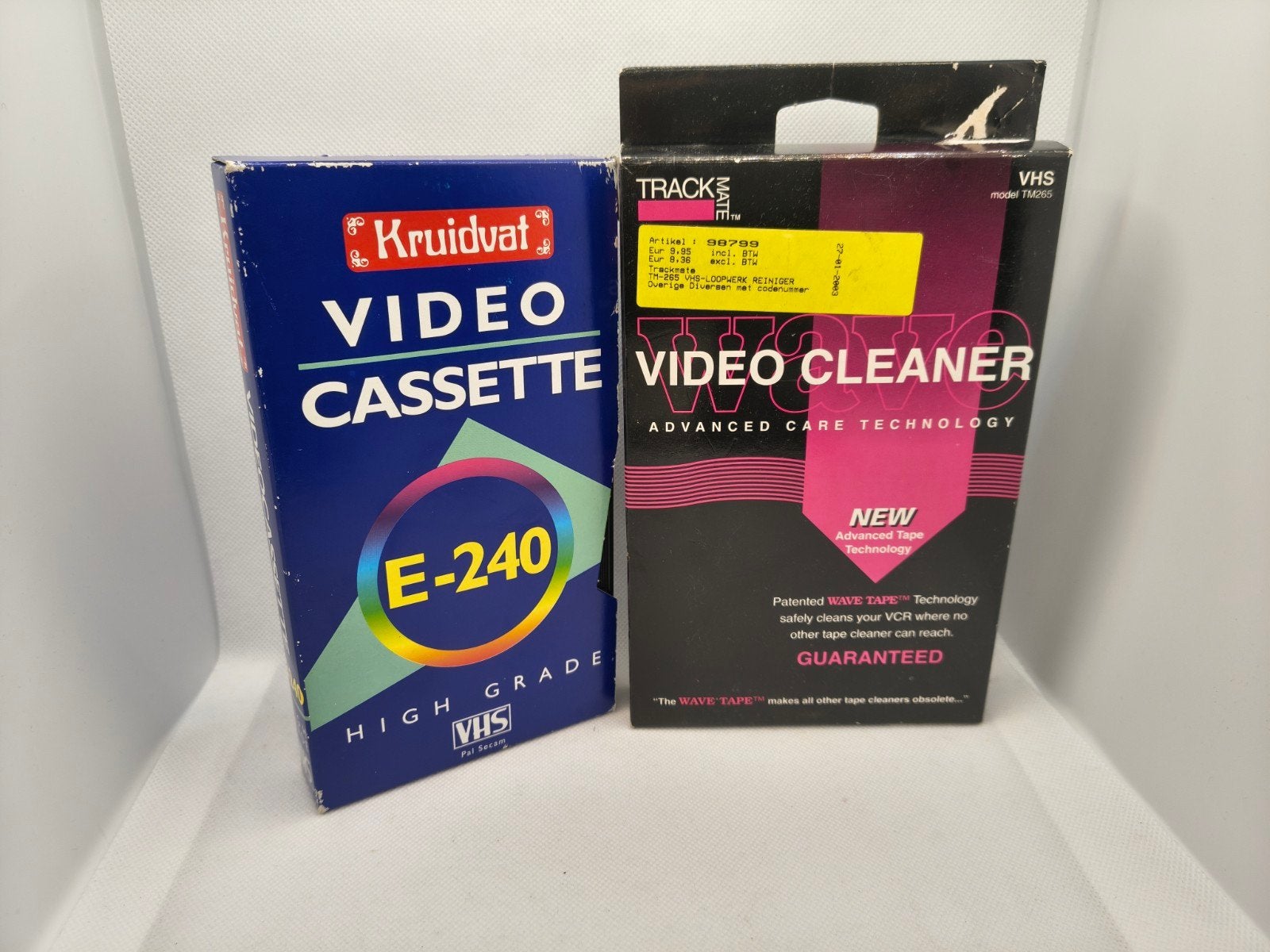 Video cassette E-240 en video cleaner, Ophalen of Verzenden, Zo goed als nieuw